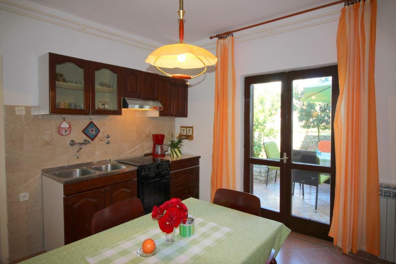 Apartment In Porec/Istrien 37093 Ngoại thất bức ảnh