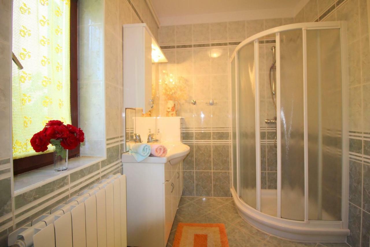 Apartment In Porec/Istrien 37093 Ngoại thất bức ảnh